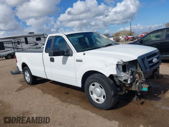 2008 Ford F-150 XL z VIN 1FTPF12V28KD27138, wystawiony jako IAAI lot #41106591 z przebiegiem 209 684 mil mil oraz . Historia ofert i sprzedaży dostępna na DreamBid. Obrazek 14.
