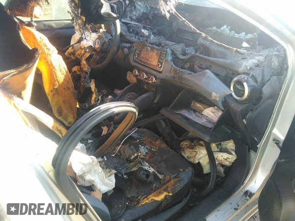 2023 Nissan Versa SV z VIN 3N1CN8EV0PL871854, wystawiony jako IAAI lot #41958143 z przebiegiem Nie podano mil oraz . Historia ofert i sprzedaży dostępna na DreamBid. Obrazek 5.