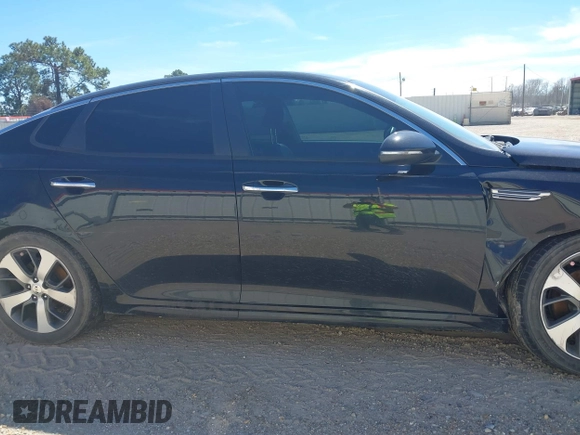 2019 Kia Optima LX with VIN 5XXGT4L31KG353576, listed as a IAAI auction lot 41712207 with 113,986 mi miles. Bid and sale history available at carsss.com. Image 13.