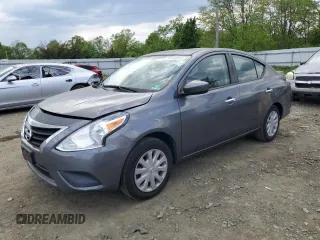 2018 Nissan Versa SV z VIN 3N1CN7AP2JL821482, wystawiony jako Copart lot #55452015 z przebiegiem 75 495 mil mil oraz Szkoda całkowita • Salvage title. Historia ofert i sprzedaży dostępna na DreamBid. Obrazek 1.