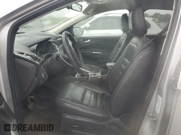 2019 Ford Escape Titanium z VIN 1FMCU9J99KUB44026, wystawiony jako Copart lot #58495855 z przebiegiem 106 361 mil mil oraz Szkoda całkowita • Salvage title. Historia ofert i sprzedaży dostępna na DreamBid. Obrazek 7.