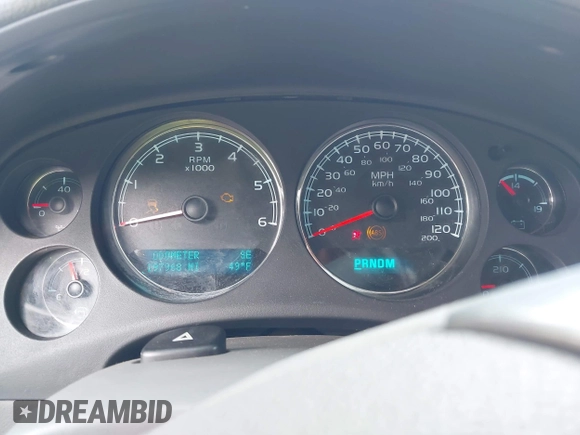 2009 GMC Sierra 1500 z VIN 2GTEK33Y391100131, wystawiony jako IAAI lot #42292487 z przebiegiem 197 968 mil mil oraz . Historia ofert i sprzedaży dostępna na DreamBid. Obrazek 7.