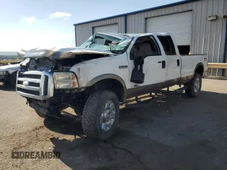 2005 Ford F-250 XL with VIN 1FTSW21PX5EC39063, listed as a Copart auction lot 61013905 with 270,695 mi miles and Salvage title. Bid and sale history available at DreamBid. Image 1.