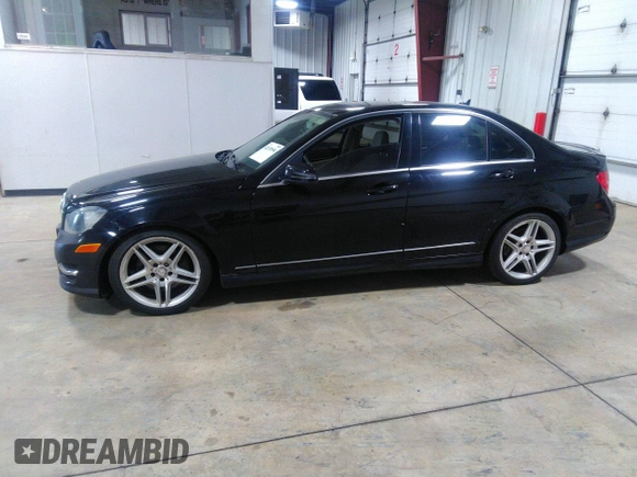 2013 Mercedes-Benz C-Class C 300 Sport with VIN WDDGF8AB7DR262326, listed as a IAAI auction lot 42139594 with 111,646 mi miles. Bid and sale history available at carsss.com. Image 14.