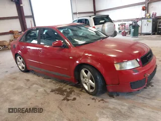 2002 Audi A4 3.0L z VIN WAULT68E12A308375, wystawiony jako IAAI lot #41929819 z przebiegiem 137 414 mil mil oraz . Historia ofert i sprzedaży dostępna na DreamBid. Obrazek 1.