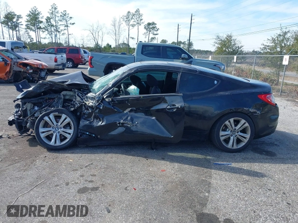 2012 Hyundai Genesis Coupe 2.0T with VIN KMHHT6KD2CU065910, listed as a IAAI auction lot 41430497 with 206,914 mi miles and . Bid and sale history available at DreamBid. Image 13.