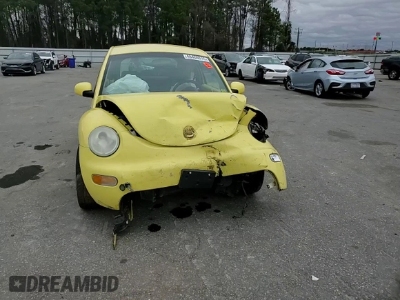 2001 Volkswagen Beetle GLS with VIN 3VWCK21C81M460224, listed as a Copart auction lot 48404615 with 150,992 mi miles and Salvage Title. Bid and sale history available at DreamBid. Image 11.