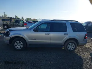 2008 Ford Explorer XLT z VIN 1FMEU73E38UA57643, wystawiony jako IAAI lot #42047634 z przebiegiem 135 336 mil mil oraz . Historia ofert i sprzedaży dostępna na DreamBid. Obrazek 15.