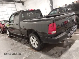 2015 Ram 1500 Tradesman z VIN 1C6RR7FT8FS752704, wystawiony jako IAAI lot #42200914 z przebiegiem 131 275 mil mil oraz . Historia ofert i sprzedaży dostępna na DreamBid. Obrazek 3.