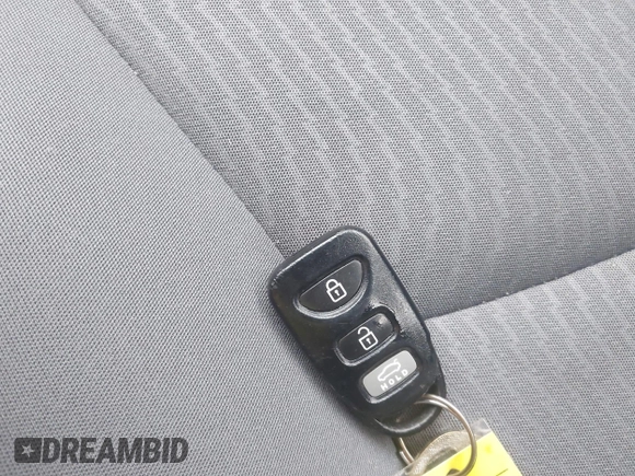 2015 Hyundai Elantra SE with VIN 5NPDH4AE5FH615795, listed as a IAAI auction lot 41976297 with 63,777 mi miles and . Bid and sale history available at DreamBid. Image 11.