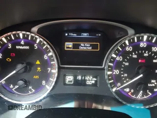 2013 Infiniti JX35 z VIN 5N1AL0MM4DC347324, wystawiony jako IAAI lot #42489374 z przebiegiem 191 122 mil mil oraz . Historia ofert i sprzedaży dostępna na DreamBid. Obrazek 7.