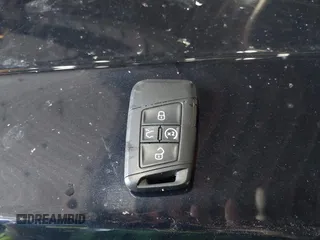 2022 Volkswagen Tiguan SE z VIN 3VV2B7AX6NM073743, wystawiony jako IAAI lot #39948815 z przebiegiem 56 368 mil mil oraz . Historia ofert i sprzedaży dostępna na DreamBid. Obrazek 11.