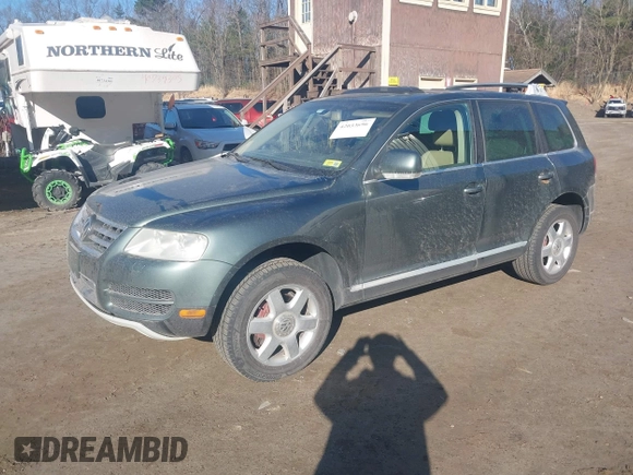 2005 Volkswagen Touareg 4.2L V8 with VIN WVGZM77L25D079655, listed as a IAAI auction lot 42033696 with 187,389 mi miles and . Bid and sale history available at DreamBid. Image 2.