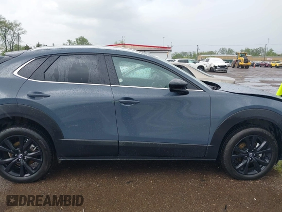 2025 Mazda CX-30 S Carbon Edition с VIN 3MVDMBCM6SM813356, выставлен на аукционе IAAI как лот 42165714 с пробегом 2 338 миль миль и . История ставок и продаж доступна на DreamBid. Изображение 13.