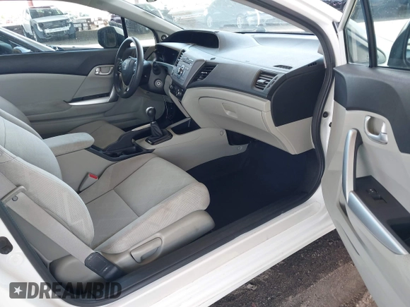 2012 Honda Civic EX z VIN 2HGFG3A89CH557700, wystawiony jako IAAI lot #42106607 z przebiegiem 145 884 mil mil oraz . Historia ofert i sprzedaży dostępna na DreamBid. Obrazek 5.