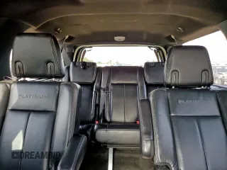 2017 Ford Expedition Max Platinum z VIN 1FMJK1LTXHEA41403, wystawiony jako Copart lot #65591195 z przebiegiem 209 842 mil mil oraz Szkoda całkowita • Salvage title. Historia ofert i sprzedaży dostępna na DreamBid. Obrazek 10.