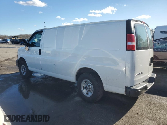 2019 GMC Savana Cargo Van with VIN 1GTW7AFP6K1216710, listed as a Copart auction lot 86695534 with 74,555 mi miles and Salvage Title. Bid and sale history available at carsss.com. Image 2.