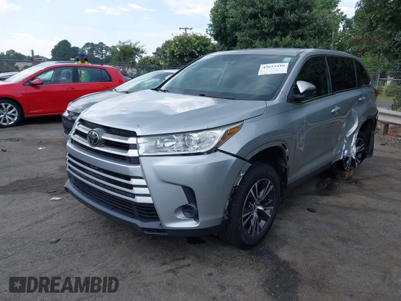2019 Toyota Highlander LE with VIN 5TDZZRFH6KS367645, listed as a IAAI auction lot 42613410 with 77,266 mi miles and . Bid and sale history available at DreamBid. Image 2.