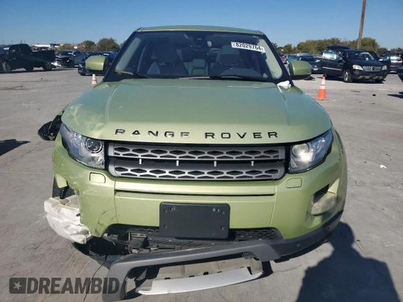 2012 Land Rover Range Rover Evoque Pure Premium with VIN SALVR2BGXCH690792, listed as a Copart auction lot 82029764 with 105,552 mi miles and Salvage Title. Bid and sale history available at carsss.com. Image 5.