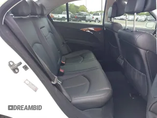 2009 Mercedes-Benz E-Class Luxury 3.5L with VIN WDBUF56X19B437197, listed as a IAAI auction lot 41954753 with 138,056 mi miles. Bid and sale history available at carsss.com. Image 8.