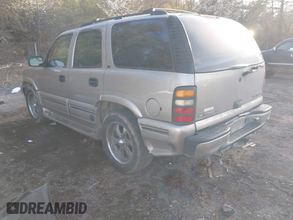 2002 Chevrolet Tahoe LT with VIN 1GNEC13Z92J176384, listed as a IAAI auction lot 41747731 with 190,439 mi miles. Bid and sale history available at carsss.com. Image 3.