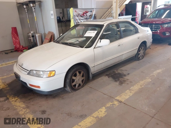1994 Honda Accord EX with VIN JHMCD5654RC081998, listed as a IAAI auction lot 42052781 with 148,095 mi miles and . Bid and sale history available at carsss.com. Image 2.