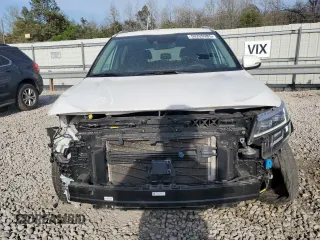 2024 Kia Seltos SX z VIN KNDETCA74R7475682, wystawiony jako Copart lot #50209985 z przebiegiem 34 847 mil mil oraz Szkoda całkowita • Salvage title. Historia ofert i sprzedaży dostępna na DreamBid. Obrazek 5.