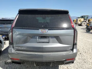 2021 Cadillac Escalade Sport Platinum z VIN 1GYS4GKL0MR326986, wystawiony jako Copart lot #72962774 z przebiegiem 66 619 mil mil oraz Szkoda całkowita • Salvage title. Historia ofert i sprzedaży dostępna na DreamBid. Obrazek 6.