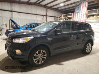 2017 Ford Escape SE with VIN 1FMCU9GD2HUD23318, listed as a Copart auction lot 47864185 with 135,590 mi miles and Salvage Title. Bid and sale history available at carsss.com. Image 1.