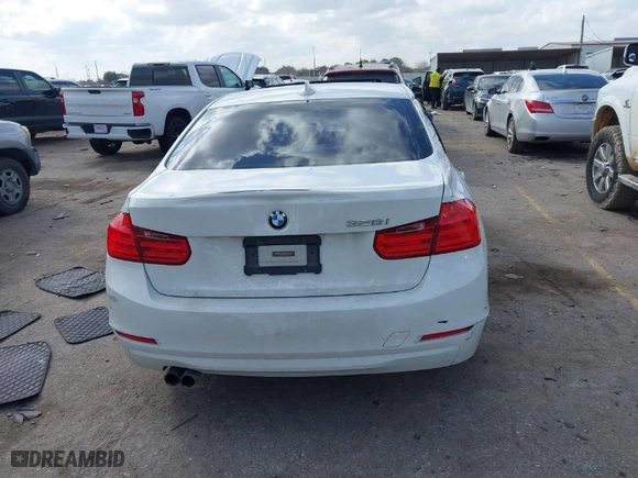 2014 BMW 3 Series 328i with VIN WBA3A5C59EP603197, listed as a IAAI auction lot 41503920 with 119,134 mi miles. Bid and sale history available at carsss.com. Image 16.
