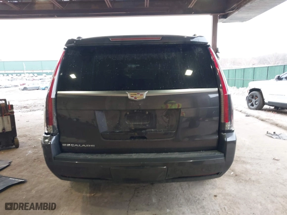 2017 Cadillac Escalade Premium Luxury with VIN 1GYS3CKJ0HR263565, listed as a IAAI auction lot 41615401 with 105,773 mi miles. Bid and sale history available at carsss.com. Image 17.