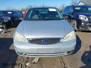2007 Ford Focus S with VIN 1FAHP34N87W204936, listed as a IAAI auction lot 41755544 with 185,030 mi miles. Bid and sale history available at carsss.com. Image 12.