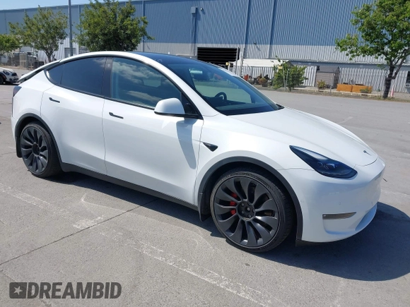 2022 Tesla Model Y Performance z VIN 7SAYGDEF2NF347456, wystawiony jako IAAI lot #42177725 z przebiegiem 29 374 mil mil oraz . Historia ofert i sprzedaży dostępna na DreamBid. Obrazek 1.