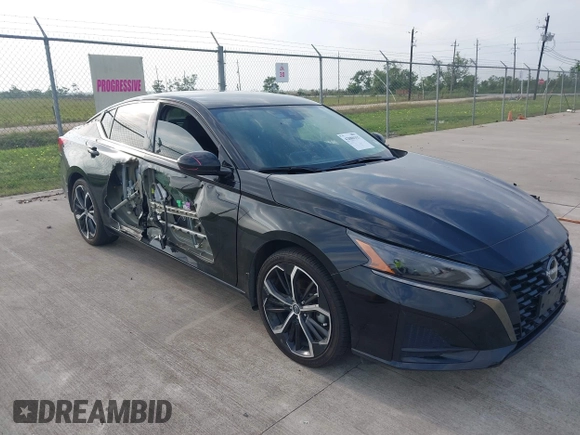 2024 Nissan Altima SR with VIN 1N4BL4CV1RN424324, listed as a IAAI auction lot 42080315 with 19,510 mi miles and . Bid and sale history available at DreamBid. Image 1.