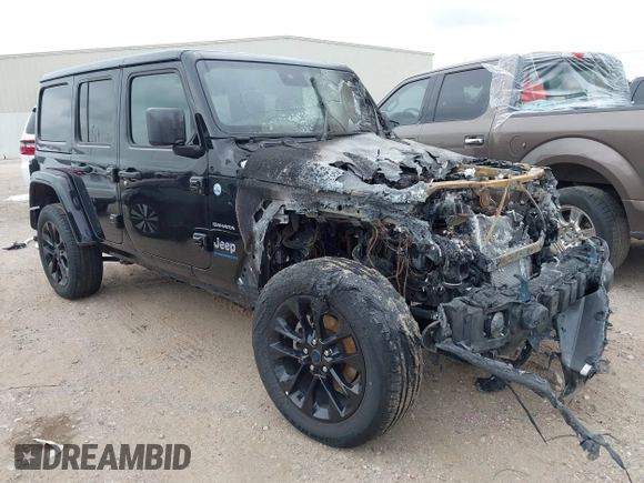 2024 Jeep Wrangler Sahara z VIN 1C4RJXP64RW270477, wystawiony jako IAAI lot #42782122 z przebiegiem Nie podano mil oraz . Historia ofert i sprzedaży dostępna na DreamBid. Obrazek 1.