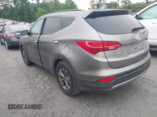 2015 Hyundai Santa Fe z VIN 5XYZU3LB4FG264397, wystawiony jako IAAI lot #42362877 z przebiegiem 177 252 mil mil oraz . Historia ofert i sprzedaży dostępna na DreamBid. Obrazek 3.