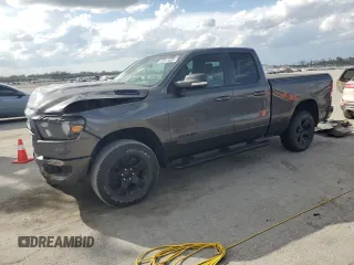 2022 Ram 1500 Big Horn z VIN 1C6SRFBT8NN230346, wystawiony jako Copart lot #52011695 z przebiegiem 41 335 mil mil oraz Szkoda całkowita • Salvage title. Historia ofert i sprzedaży dostępna na DreamBid. Obrazek 1.