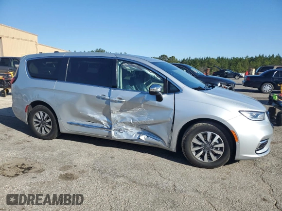 2023 Chrysler Pacifica Hybrid Limited с VIN 2C4RC1S71PR595858, выставлен на аукционе Copart как лот 48322825 с пробегом 37 254 миль миль и Списание • Salvage title. История ставок и продаж доступна на DreamBid. Изображение 4.