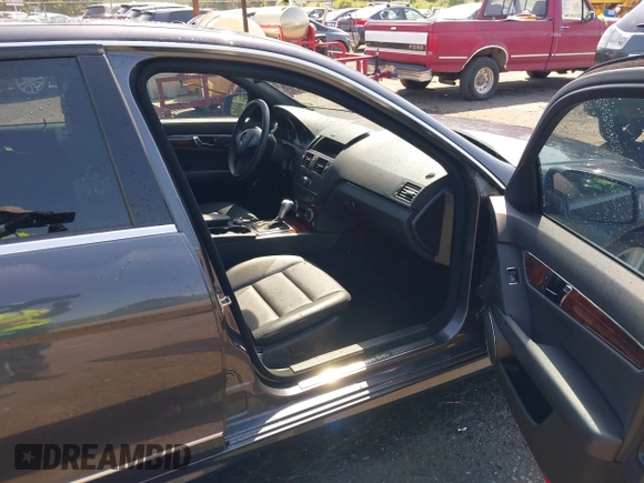 2011 Mercedes-Benz C 300 Sport with VIN WDDGF8BB0BR135476, listed as a IAAI auction lot 42550993 with 98,716 mi miles and . Bid and sale history available at DreamBid. Image 5.