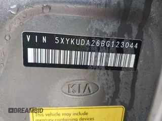 2011 Kia Sorento EX with VIN 5XYKUDA26BG123044, listed as a IAAI auction lot 42007811 with 193,657 mi miles. Bid and sale history available at carsss.com. Image 9.