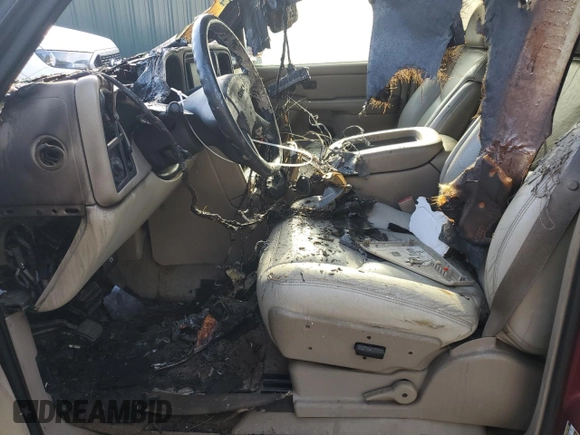 2005 GMC Yukon XL SLT with VIN 1GKFK16Z95J100913, listed as a Copart auction lot 51825525 with Not Provided miles and Salvage Title. Bid and sale history available at carsss.com. Image 7.