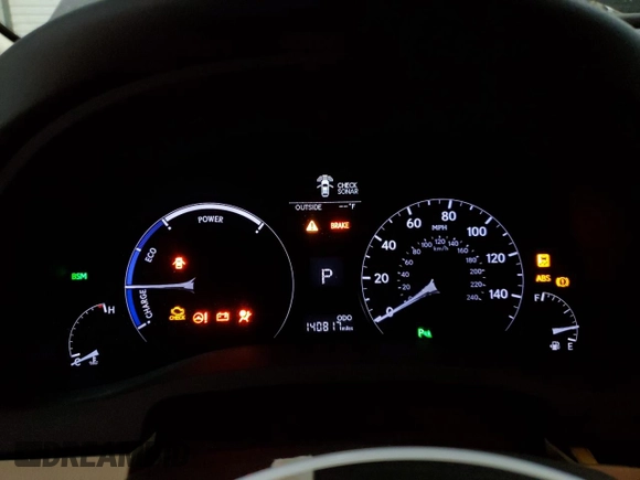 2013 Lexus RX 450h with VIN JTJBC1BA1D2063613, listed as a Copart auction lot 61199895 with 140,817 mi miles and Salvage title. Bid and sale history available at DreamBid. Image 9.