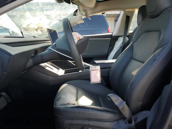 2024 Tesla Model 3 z VIN 5YJ3E1EA7RF726152, wystawiony jako Copart lot #58385925 z przebiegiem 10 892 mil mil oraz Nie do naprawy. Historia ofert i sprzedaży dostępna na DreamBid. Obrazek 7.