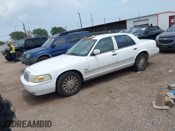 2009 Mercury Grand Marquis LS with VIN 2MEHM75V99X623036, listed as a IAAI auction lot 42087957 with 208,652 mi miles. Bid and sale history available at carsss.com. Image 2.