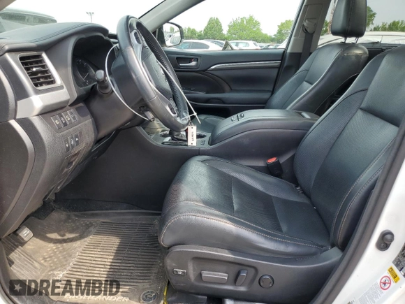 2017 Toyota Highlander Limited with VIN 5TDDZRFH4HS449506, listed as a Copart auction lot 60655085 with 109,494 mi miles and Salvage title. Bid and sale history available at DreamBid. Image 7.