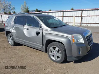 2012 GMC Terrain SLT-2 z VIN 2GKFLXE59C6351701, wystawiony jako IAAI lot #42078590 z przebiegiem 124 841 mil mil oraz . Historia ofert i sprzedaży dostępna na DreamBid. Obrazek 1.