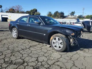 2006 Chrysler 300 C with VIN 2C3LK63HX6H165008, listed as a Copart auction lot 82394174 with 191,055 mi miles and Salvage Title. Bid and sale history available at carsss.com. Image 4.