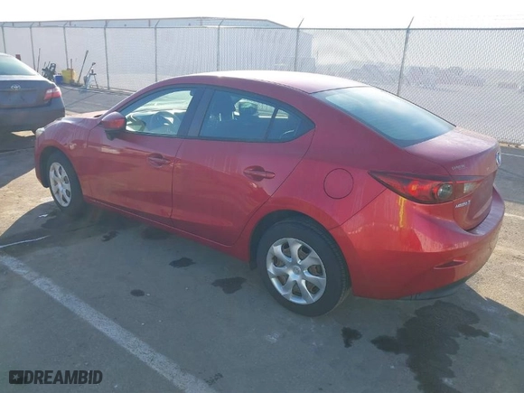 2018 Mazda Mazda3 4-Door Sport with VIN 3MZBN1U71JM161914, listed as a IAAI auction lot 40791111 with 31,107 mi miles. Bid and sale history available at carsss.com. Image 3.