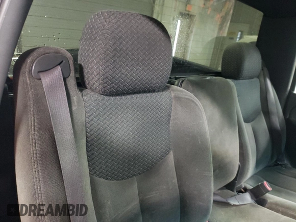 2003 Chevrolet Silverado 1500 LS with VIN 1GCEK14T93Z187281, listed as a Copart auction lot 84261304 with 176,871 mi miles and Salvage Title. Bid and sale history available at DreamBid. Image 10.
