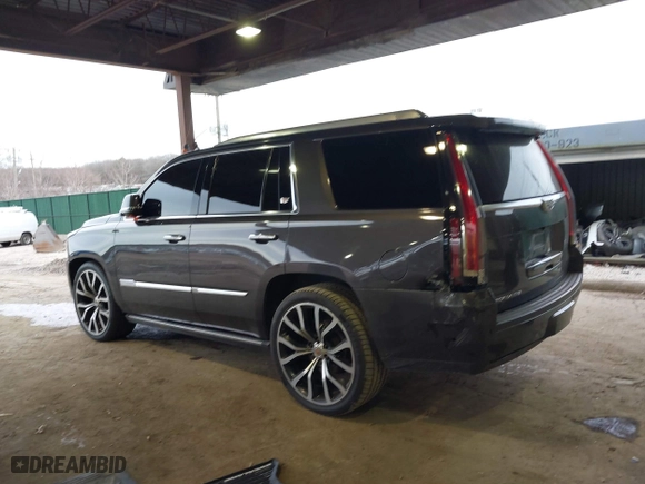 2017 Cadillac Escalade Premium Luxury with VIN 1GYS3CKJ0HR263565, listed as a IAAI auction lot 41615401 with 105,773 mi miles. Bid and sale history available at carsss.com. Image 3.